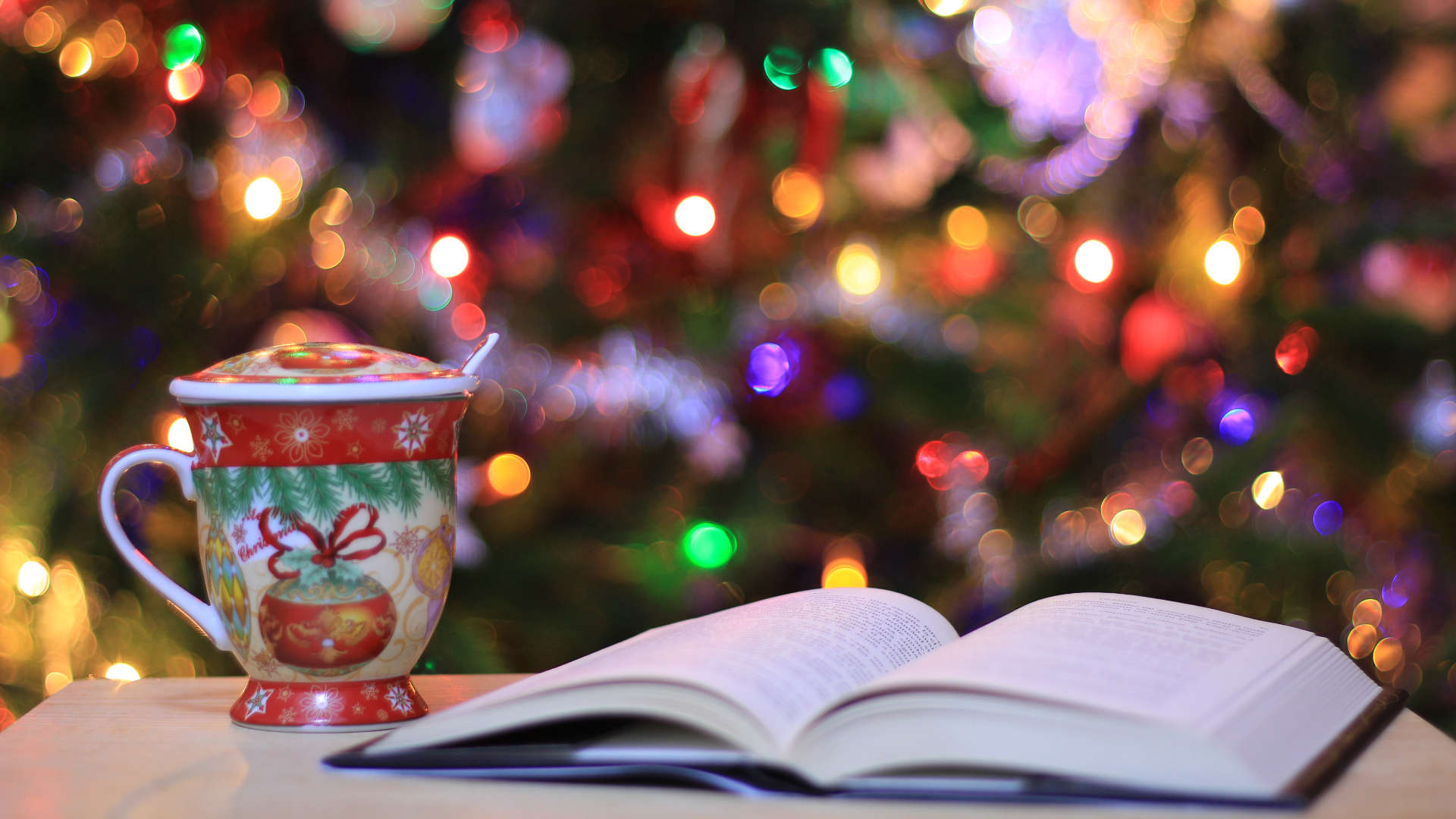 Die Weihnachtszeit bietet sich ideal an, um ein paar neue Finanzbücher zu lesen.
